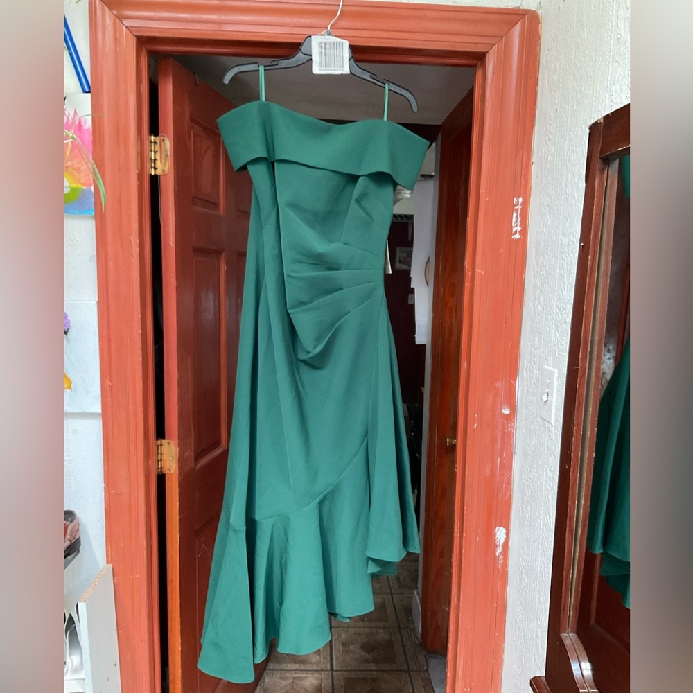 Brand new, it is not my size